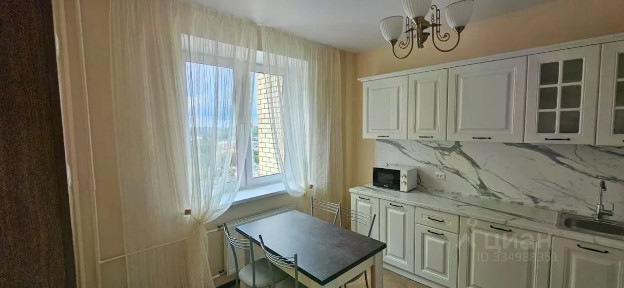 Сдается 2-комн. квартира, 76 м²