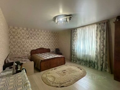 Продается 2-этажный дом, 250 м²