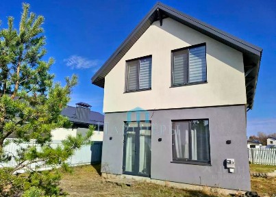 Продается 2-этажный дом, 105 м²