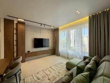 Сдается 4-комн. квартира, 117 м²