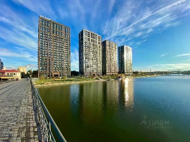 Продается 2-комн. квартира, 67,8 м²
