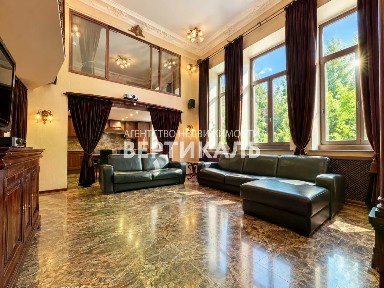 Сдается 3-комн. квартира, 105 м²
