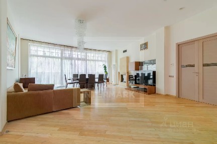 Сдается многокомнатная квартира, 280 м²