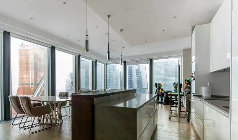 Сдаются 3-комн. апартаменты, 110 м²