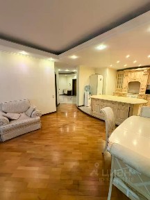 Сдается 4-комн. квартира, 175 м²