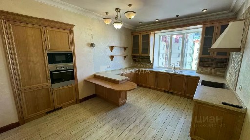 Сдается 3-комн. квартира, 118 м²