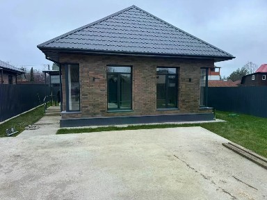Продается 1-этажный дом, 132 м²