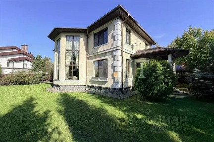Продается 2-этажный коттедж, 369 м²