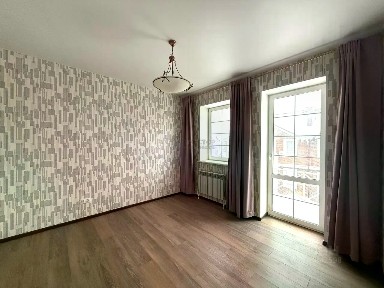 Продается 3-этажный таунхаус, 145 м²