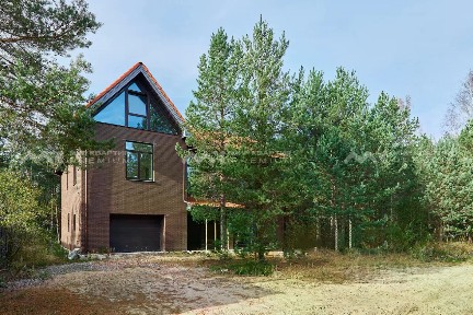 Продается 3-этажный дом, 447,9 м²