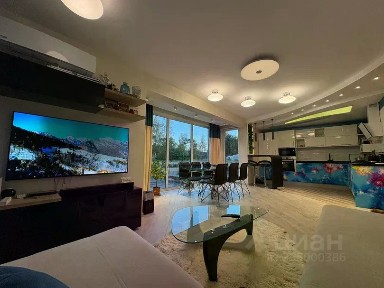 Продается 2-этажный дом, 190 м²
