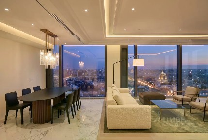 Продается 4-комн. квартира, 175 м²