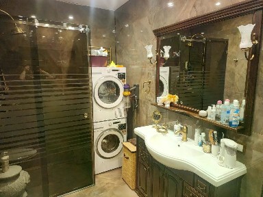 Продается 2-комн. квартира, 76 м²