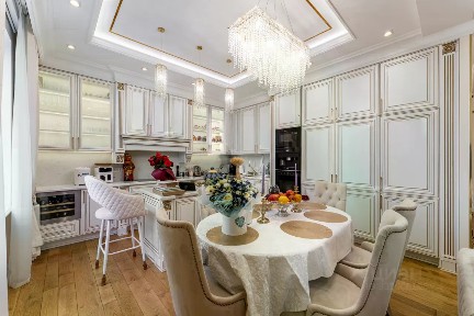 Продается 3-комн. квартира, 117,7 м²