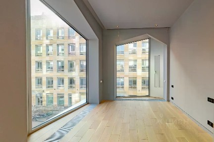 Продаются 3-комн. апартаменты, 76 м²