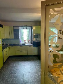 Сдается 2-этажный дом, 266 м²