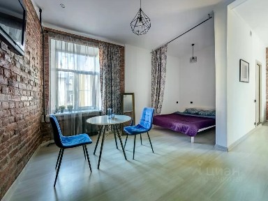 Продается 1/2 квартиры, 35/28/5 м²