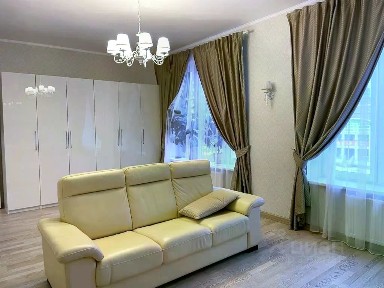 Продается 2-комн. квартира, 70,2 м²