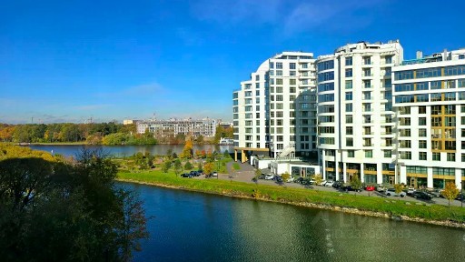 Продается 4-комн. квартира, 173 м²