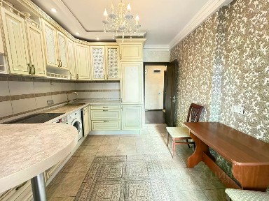 Продается 2-комн. квартира, 69 м²
