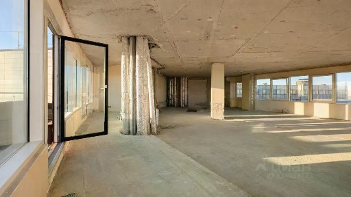 Продается квартира свободной планировки, 158,8 м²