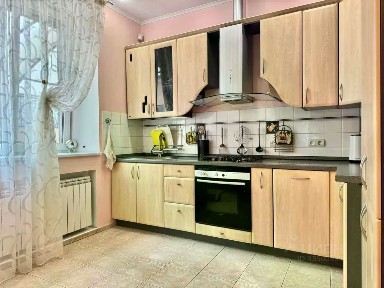 Продается 4-комн. квартира, 124,7 м²