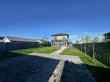 Продается 2-этажный дом, 180 м²