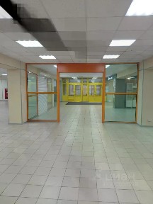 Сдается торговая площадь, 695 м²