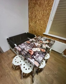 Сдается 3-этажный дом, 220 м²