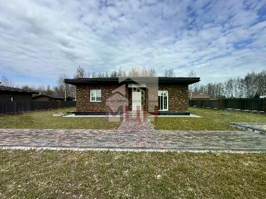 Продается 1-этажный дом, 107 м²