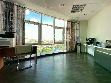 Продается офис, 377 м²