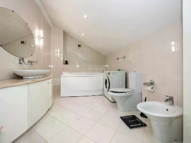 Продается офис, 291,6 м²