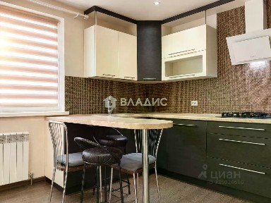 Продается 2-этажный дом, 160 м²