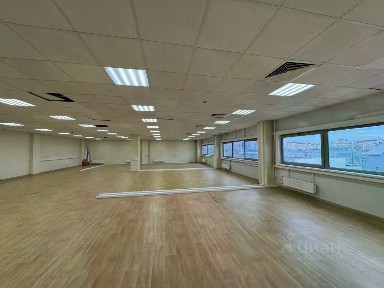 Сдается помещение свободного назначения, 242 м²
