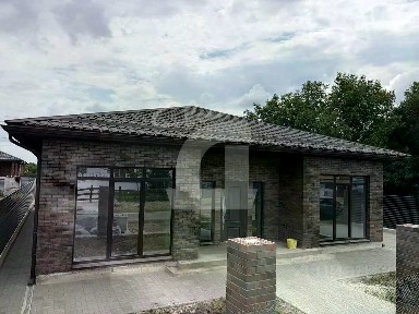 Продается 1-этажный дом, 165 м²