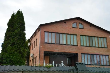 Продается 3-этажный дом, 370 м²