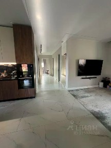 Продается 2-этажный дом, 180 м²