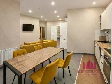 Сдаются 2-комн. апартаменты, 80 м²