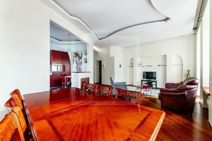 Сдается 5-комн. квартира, 176 м²