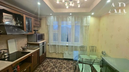 Продается 3-комн. квартира, 76 м²