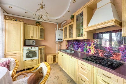 Продается 5-комн. квартира, 130 м²