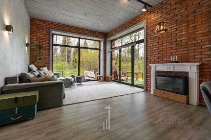 Продается 3-этажный дом, 240 м²