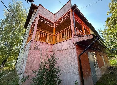 Продается 3-этажный дом, 481 м²