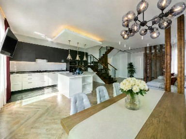 Продается 3-этажный коттедж, 234,4 м²