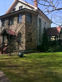 Продается 3-этажный коттедж, 348 м²