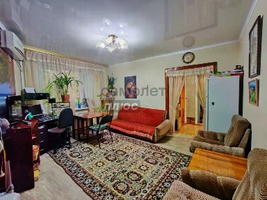 Продается 4-комн. квартира, 70 м²