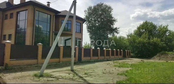 Продается 2-этажный коттедж, 600 м²