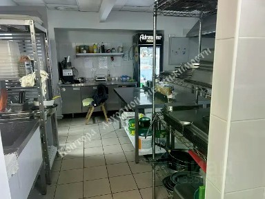 Сдается торговая площадь, 240 м²