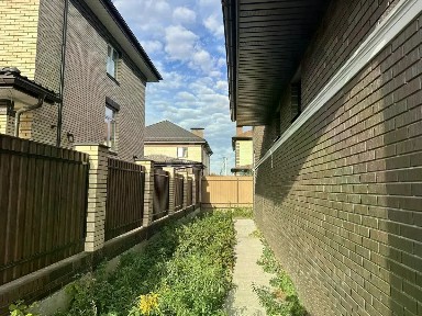 Продается 2-этажный дом, 399 м²