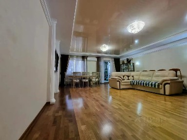 Продается 5-комн. квартира, 160 м²